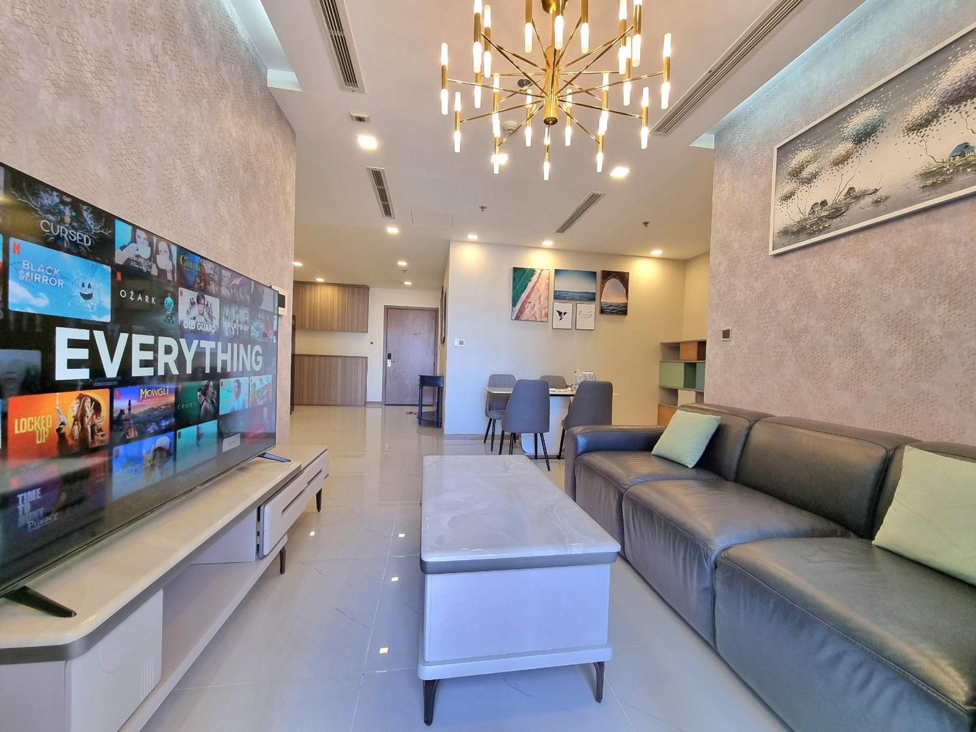 Apartment Vinhome Park *