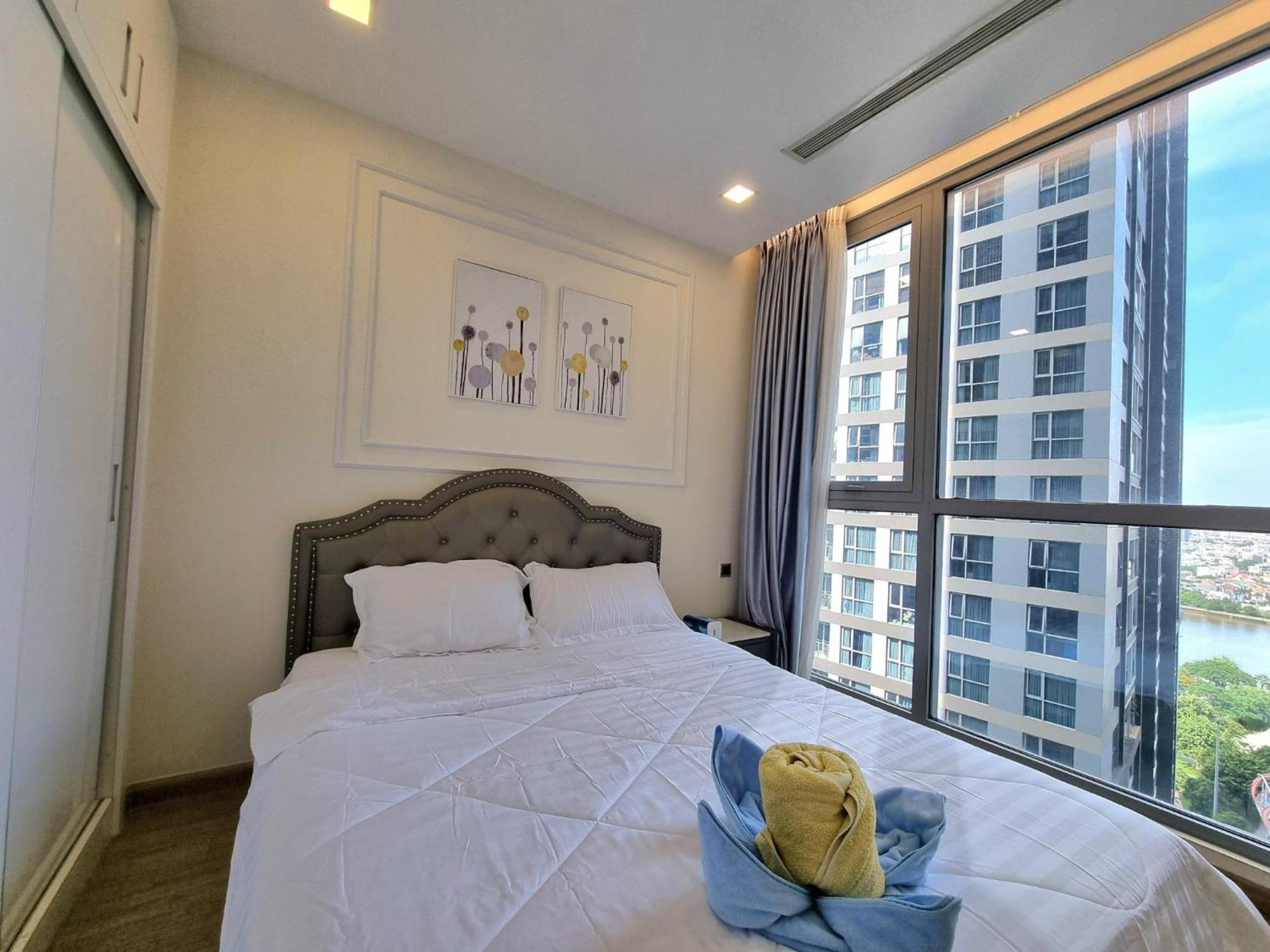 Apartment Vinhome Park *
